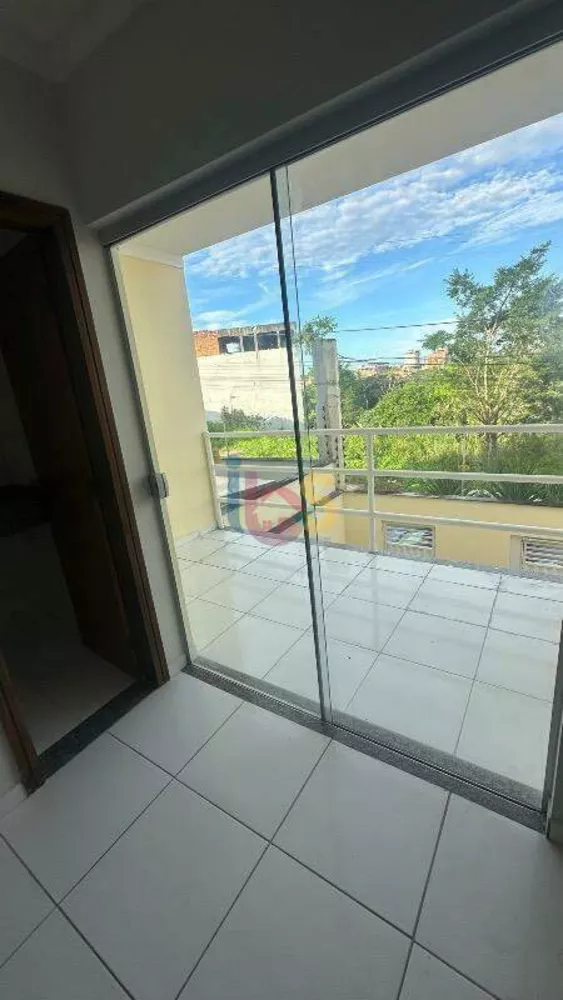 Casa à venda com 2 quartos, 140m² - Foto 1