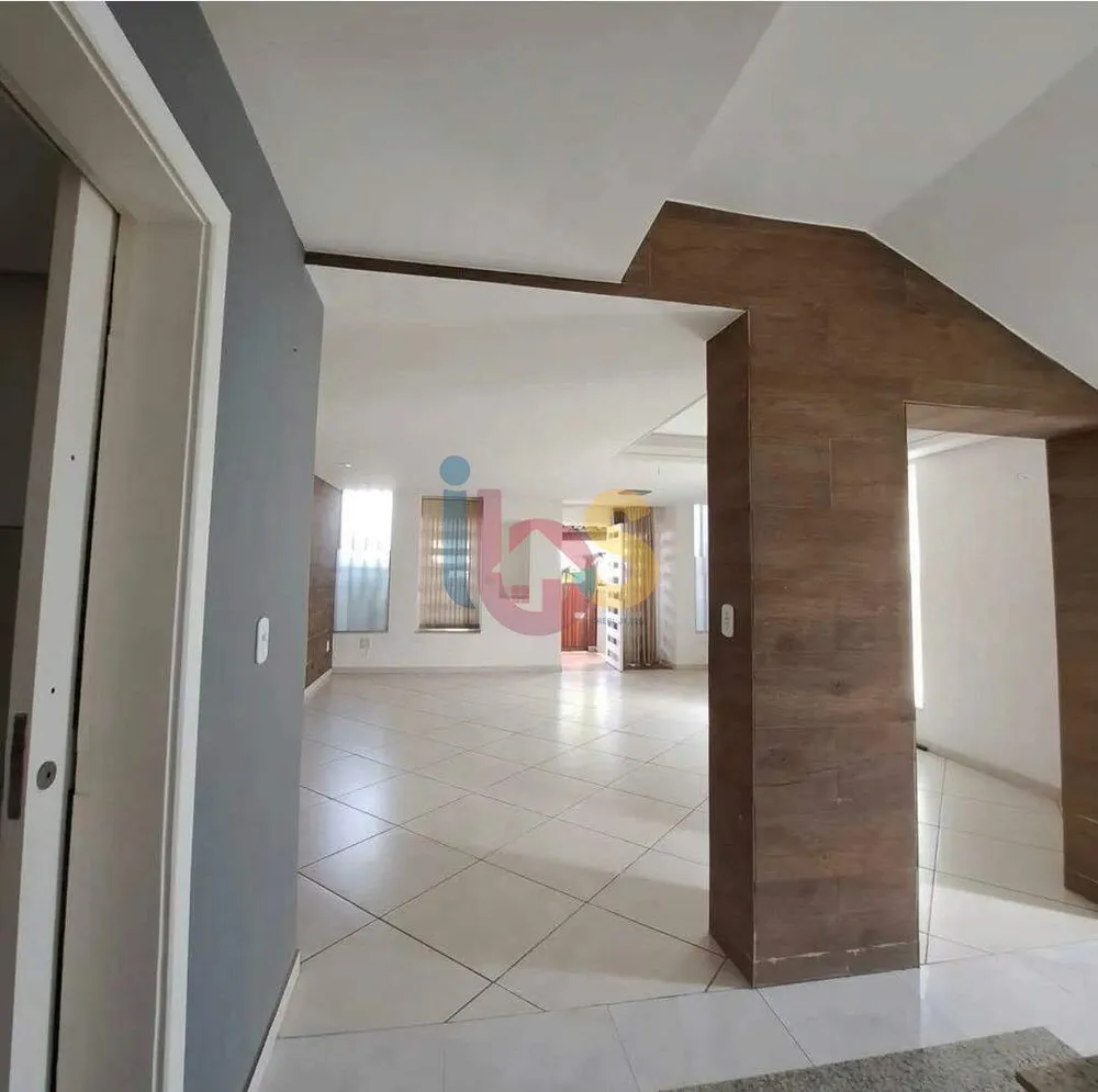 Casa, 4 quartos, 250 m² - Foto 3