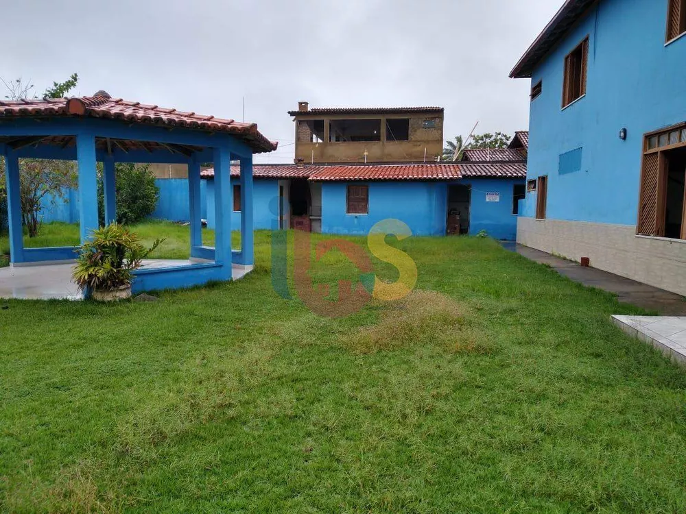 Casa à venda com 4 quartos, 184m² - Foto 2