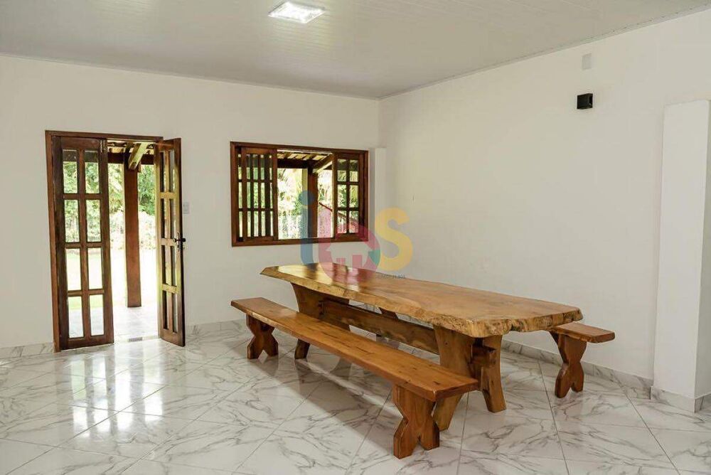 Casa, 4 quartos, 300 m² - Foto 1