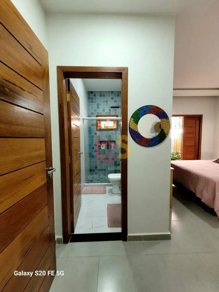 Casa, 4 quartos, 380 m² - Foto 1