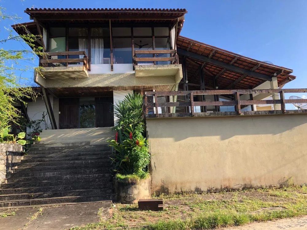 Casa à venda com 7 quartos, 600m² - Foto 1