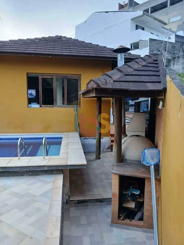 Casa, 3 quartos, 220 m² - Foto 5