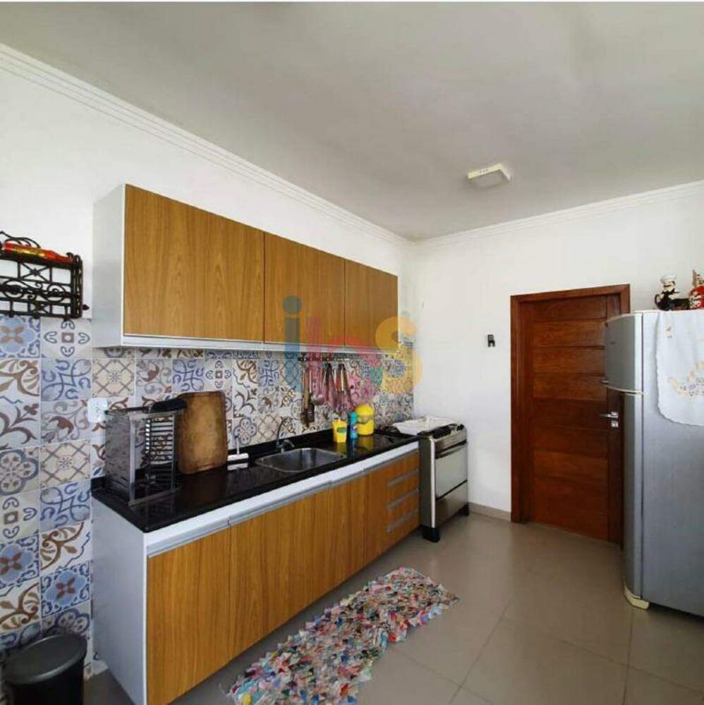 Casa, 4 quartos, 250 m² - Foto 4