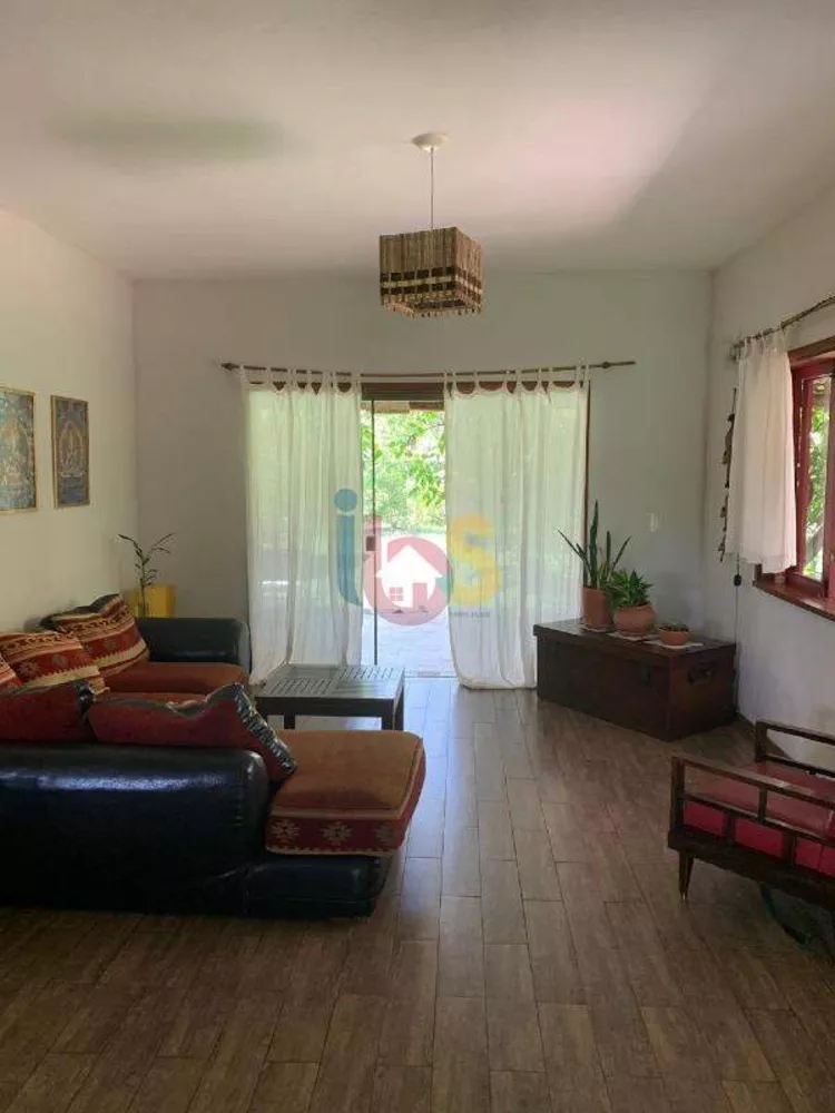 Casa, 3 quartos, 250 m² - Foto 1