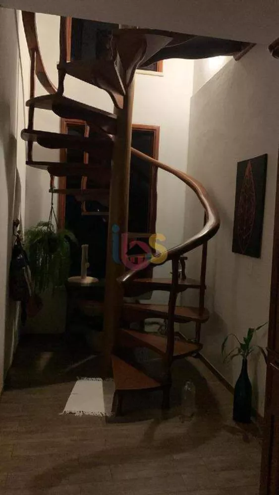 Casa, 3 quartos, 250 m² - Foto 13