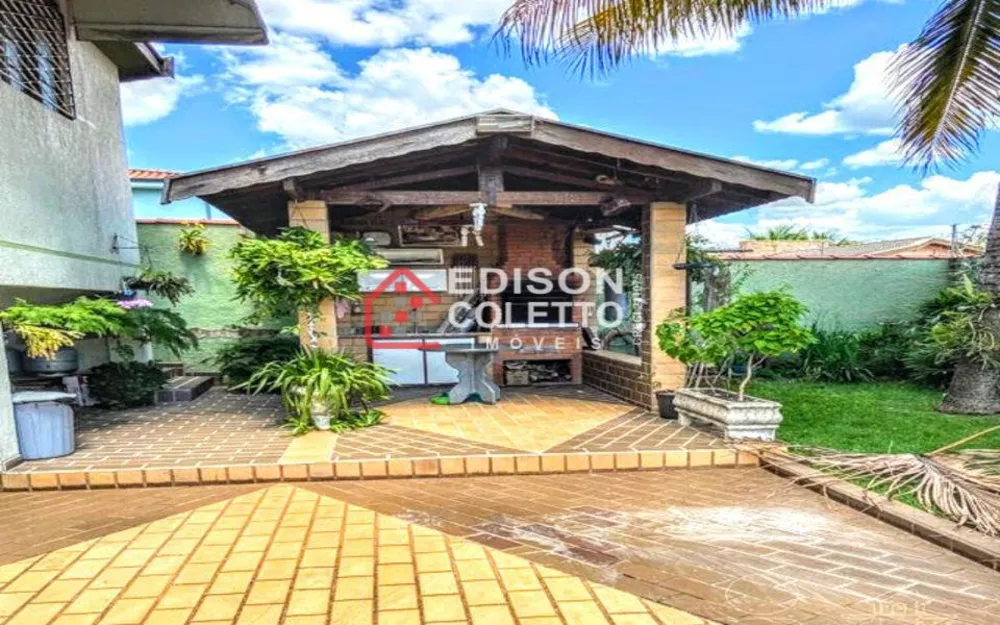 Casa, 3 quartos, 244 m² - Foto 4