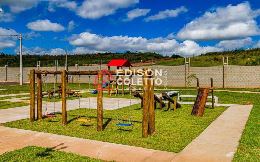 Casa de Condomínio à venda com 3 quartos, 181m² - Foto 3