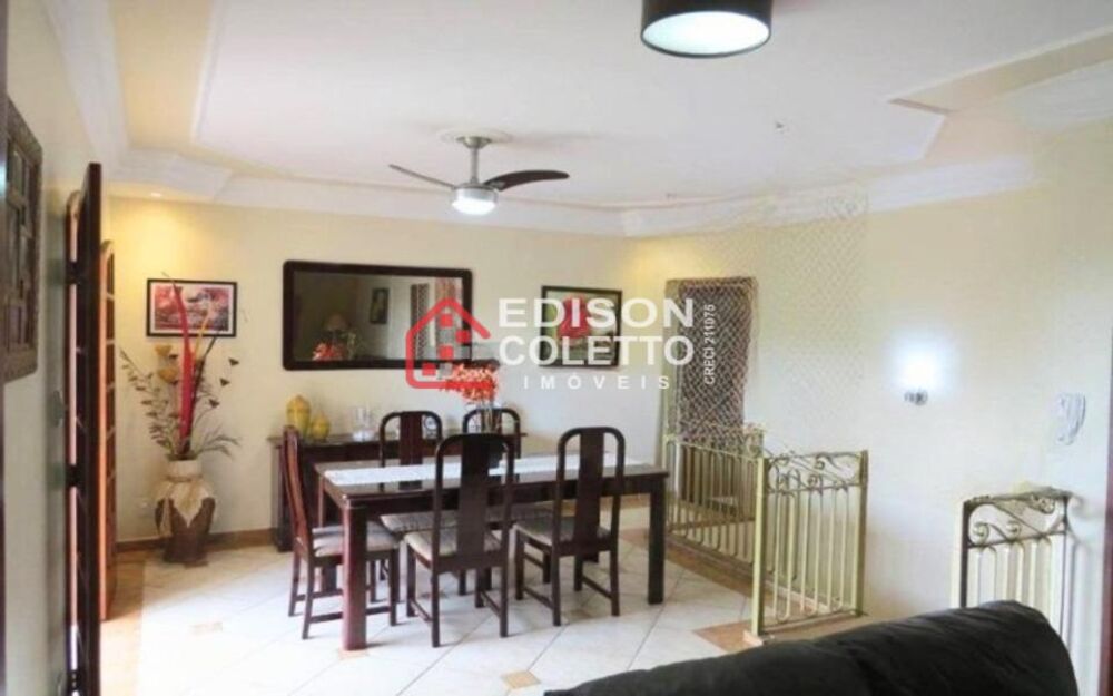 Casa, 3 quartos, 218 m² - Foto 4