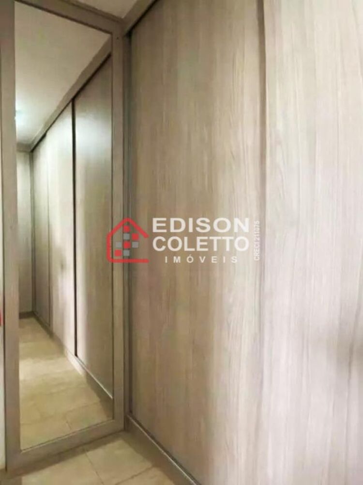 Casa, 3 quartos, 210 m² - Foto 1