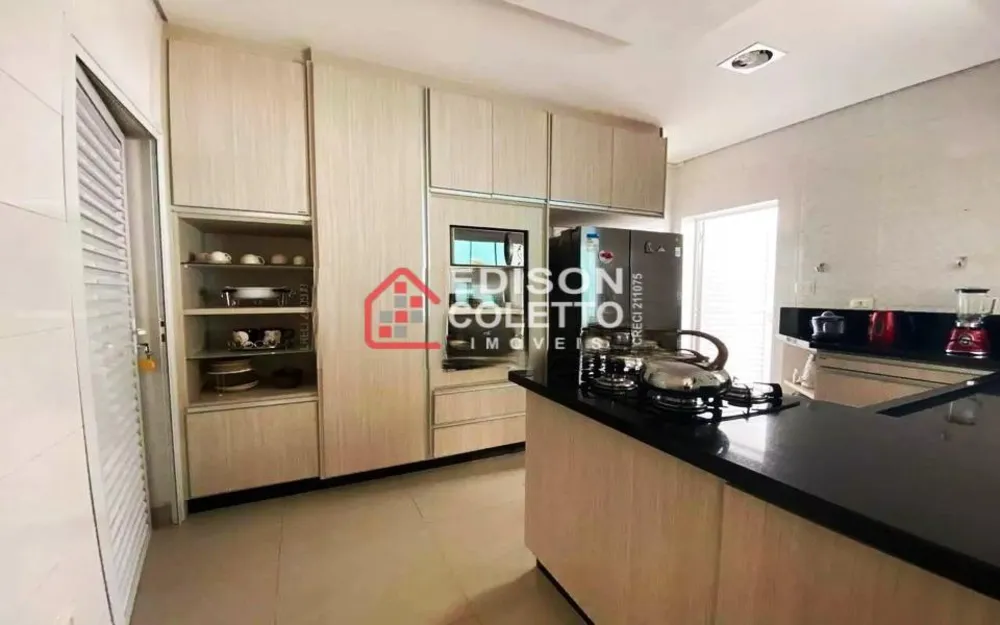 Casa, 3 quartos, 210 m² - Foto 12