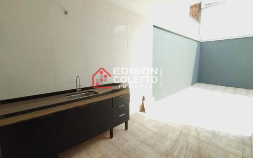 Casa à venda com 2 quartos, 102m² - Foto 4
