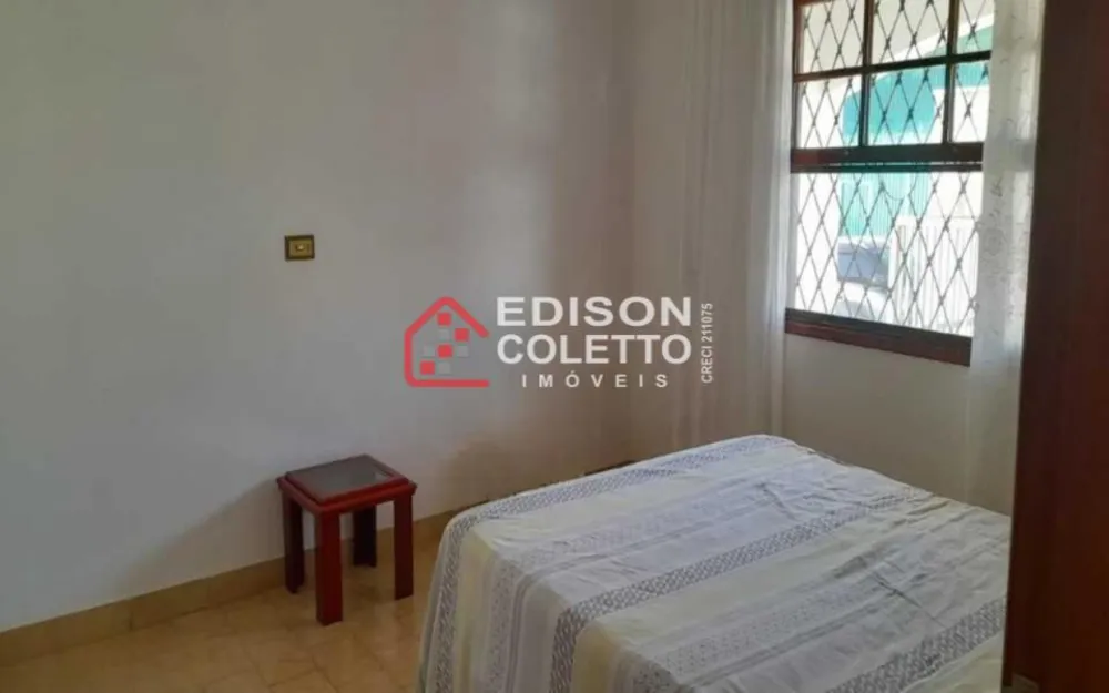 Chácara, 3 quartos, 2210 m² - Foto 3