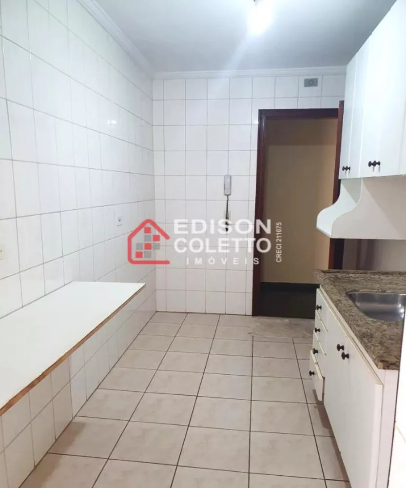 Apartamento à venda com 2 quartos, 67m² - Foto 10