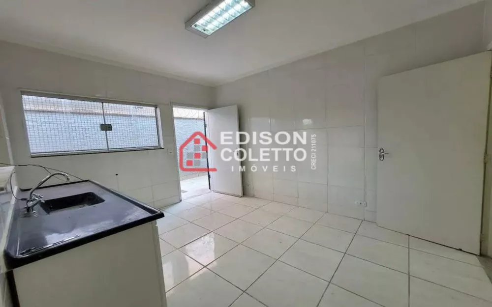 Casa para alugar com 3 quartos, 137m² - Foto 10