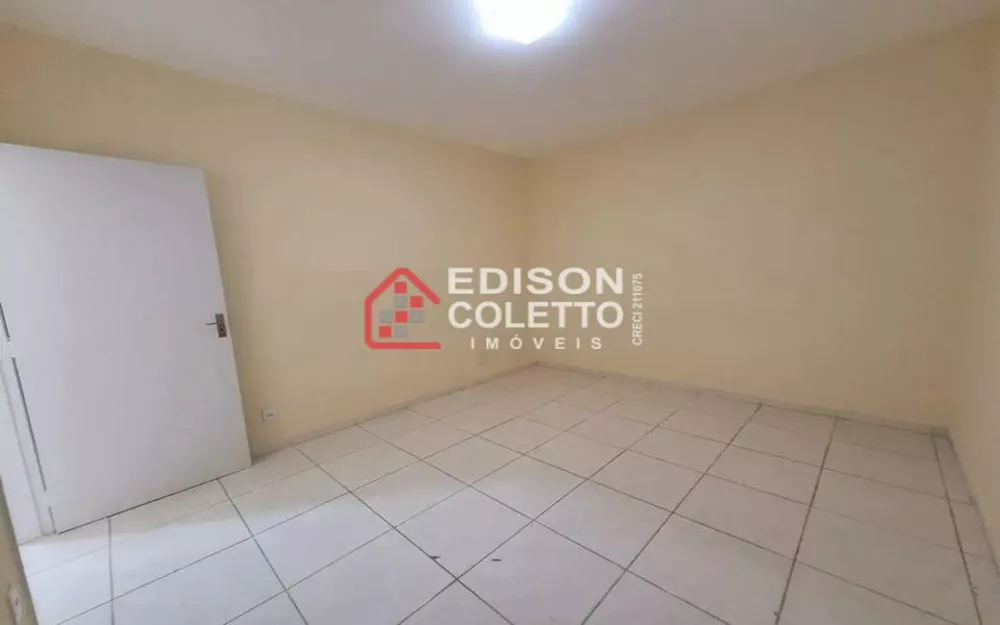 Casa para alugar com 3 quartos, 137m² - Foto 2