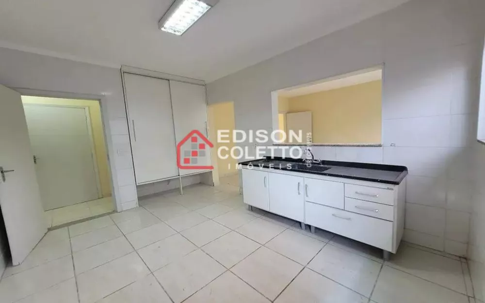 Casa para alugar com 3 quartos, 137m² - Foto 9