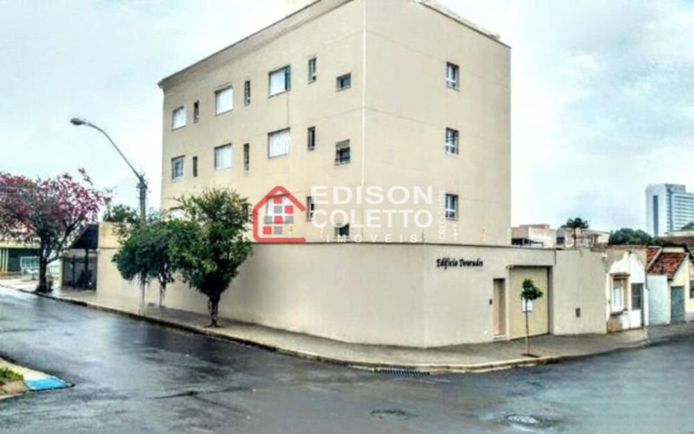 Prédio Inteiro à venda com 18 quartos, 478m² - Foto 1