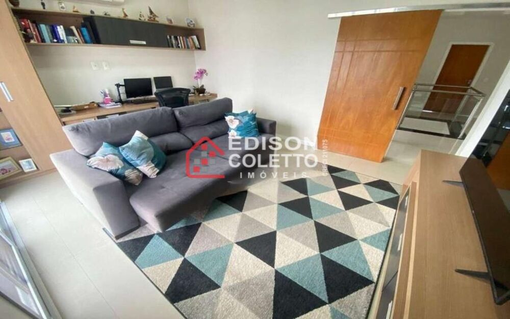 Casa de Condomínio à venda com 3 quartos, 286m² - Foto 4