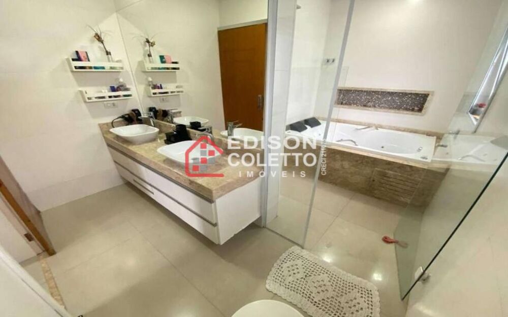 Casa de Condomínio à venda com 3 quartos, 286m² - Foto 3