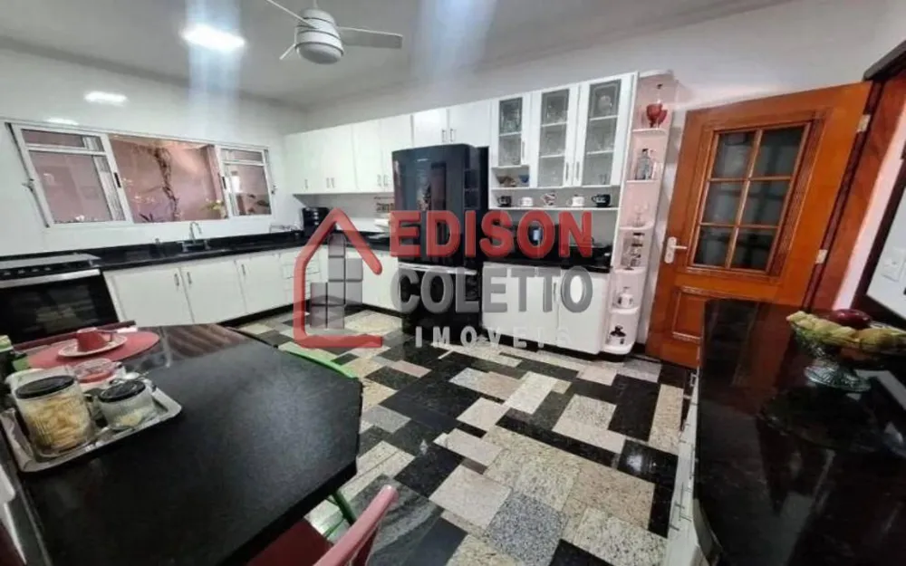 Casa, 3 quartos, 245 m² - Foto 16