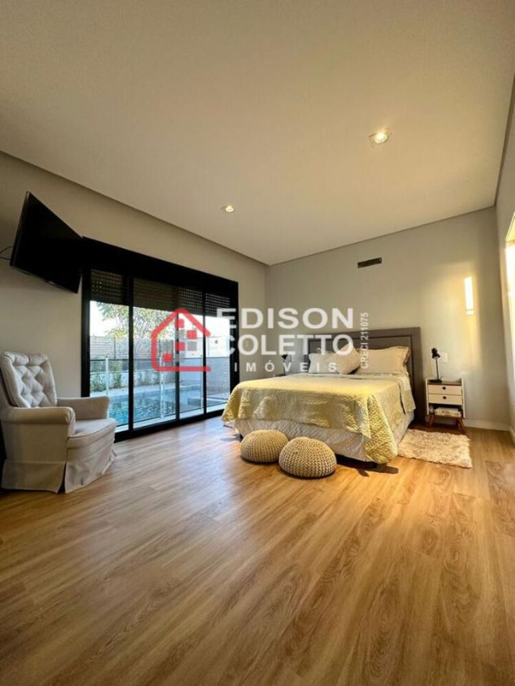 Casa de Condomínio à venda com 3 quartos, 181m² - Foto 1