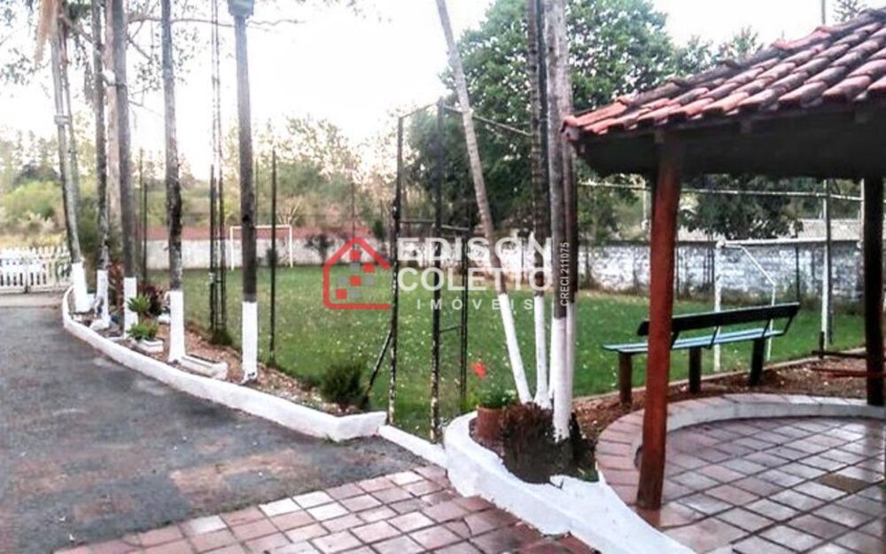 Chácara à venda com 4 quartos, 2250m² - Foto 7