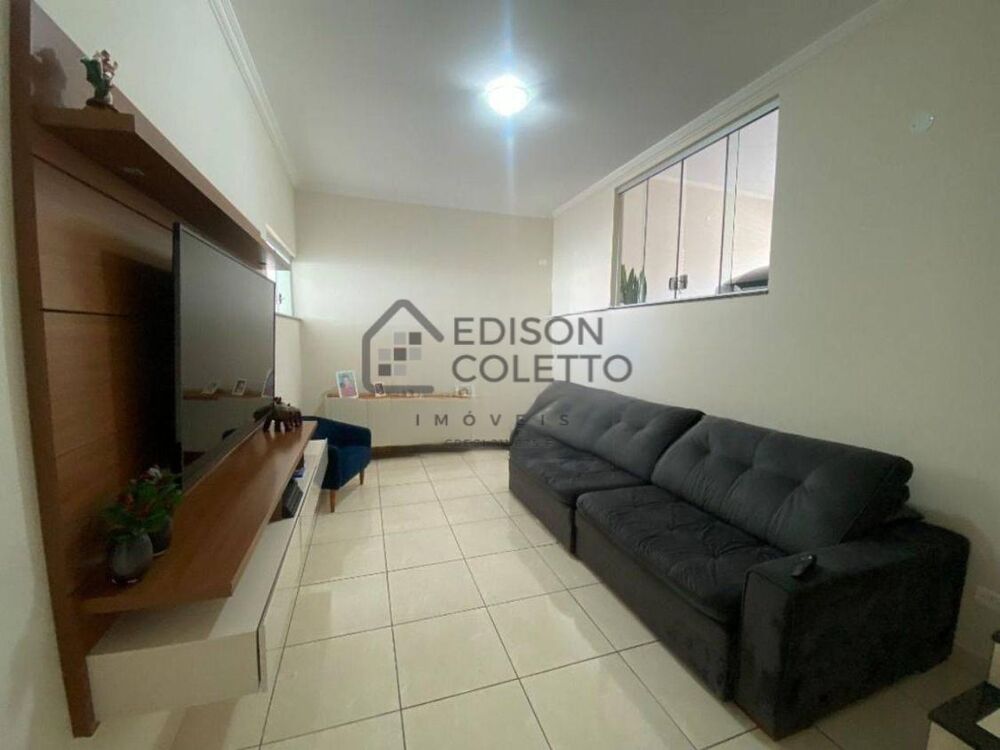 Casa, 3 quartos, 133 m² - Foto 2