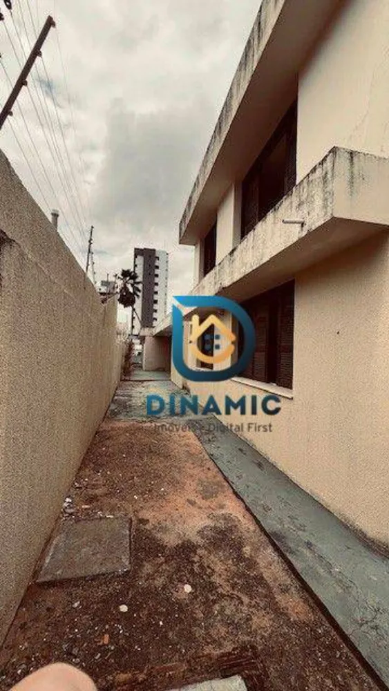 Casa, 4 quartos, 259 m² - Foto 11