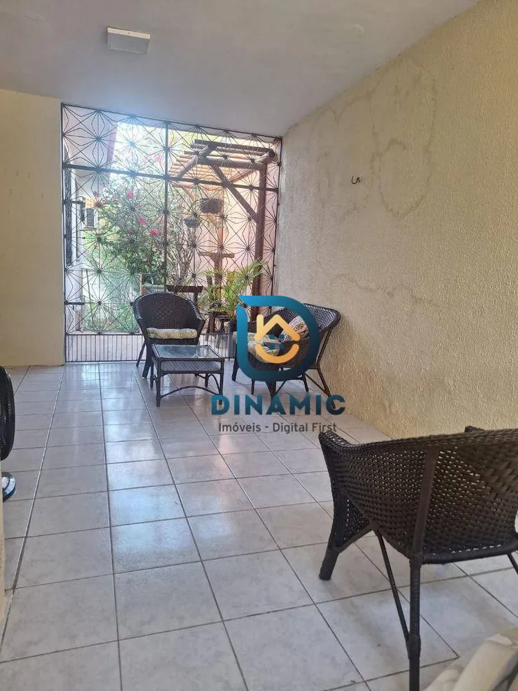Casa, 4 quartos, 276 m² - Foto 2
