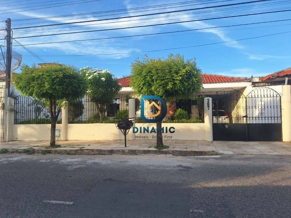 Casa, 4 quartos, 276 m² - Foto 1