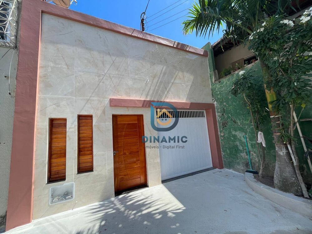 Casa à venda com 3 quartos, 150m² - Foto 2