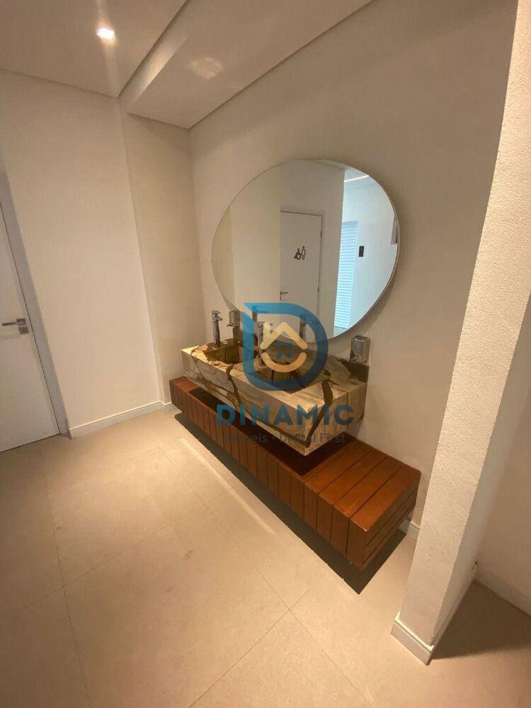 Apartamento à venda com 3 quartos, 188m² - Foto 3
