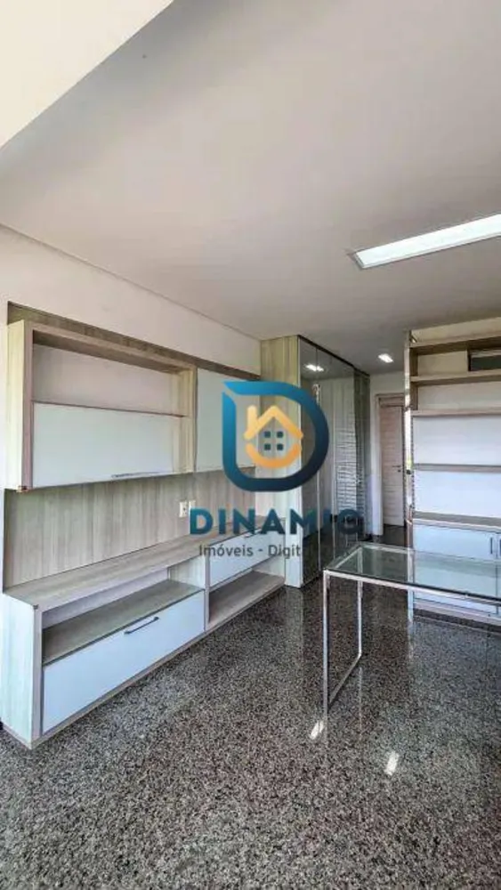 Apartamento, 3 quartos, 214 m² - Foto 1
