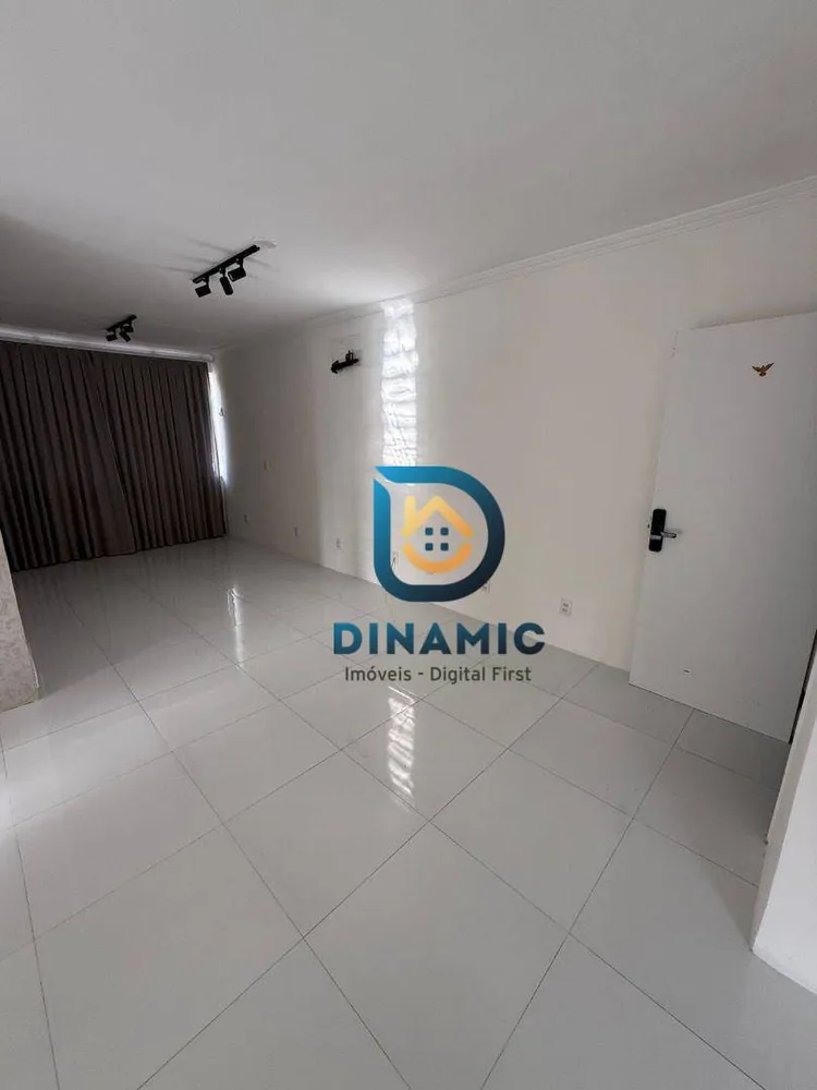 Apartamento, 3 quartos, 110 m² - Foto 1