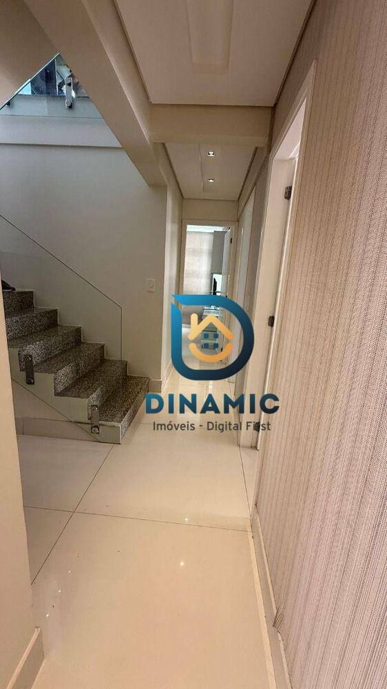 Apartamento à venda com 3 quartos, 136m² - Foto 1
