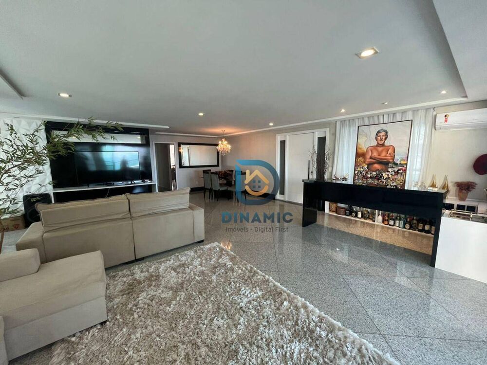 Apartamento, 3 quartos, 235 m² - Foto 1