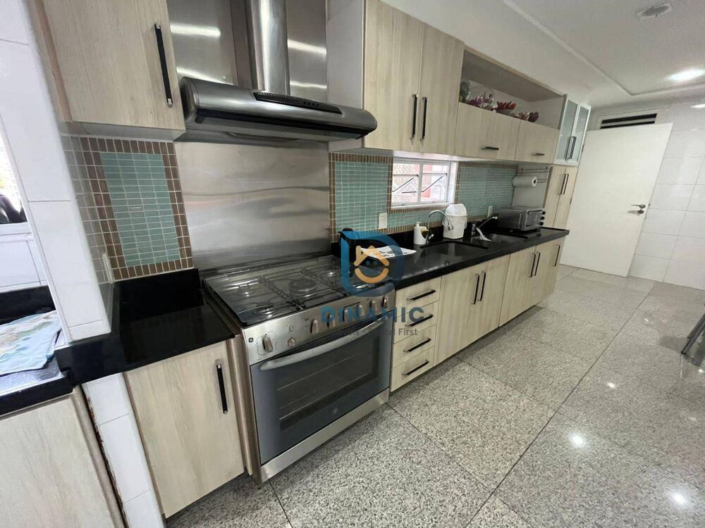 Apartamento, 3 quartos, 235 m² - Foto 17