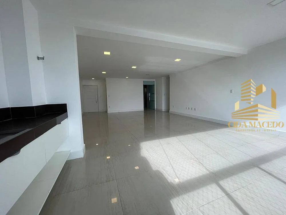 Apartamento, 4 quartos, 221 m² - Foto 2