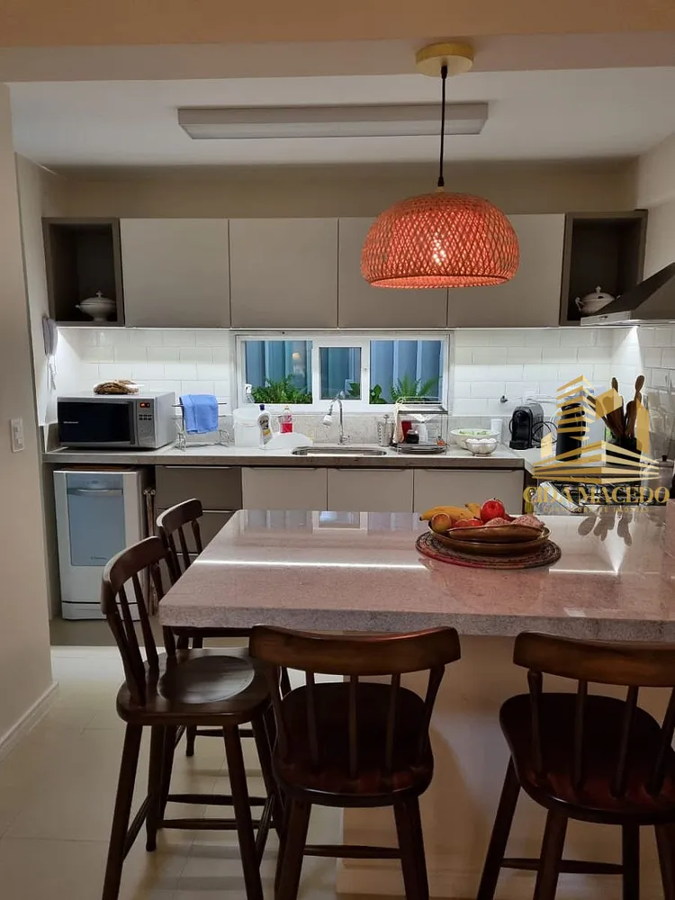 Apartamento, 4 quartos, 200 m² - Foto 1