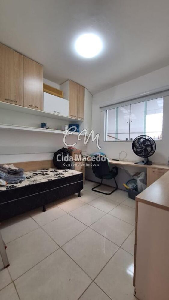 Casa à venda com 5 quartos, 298m² - Foto 3