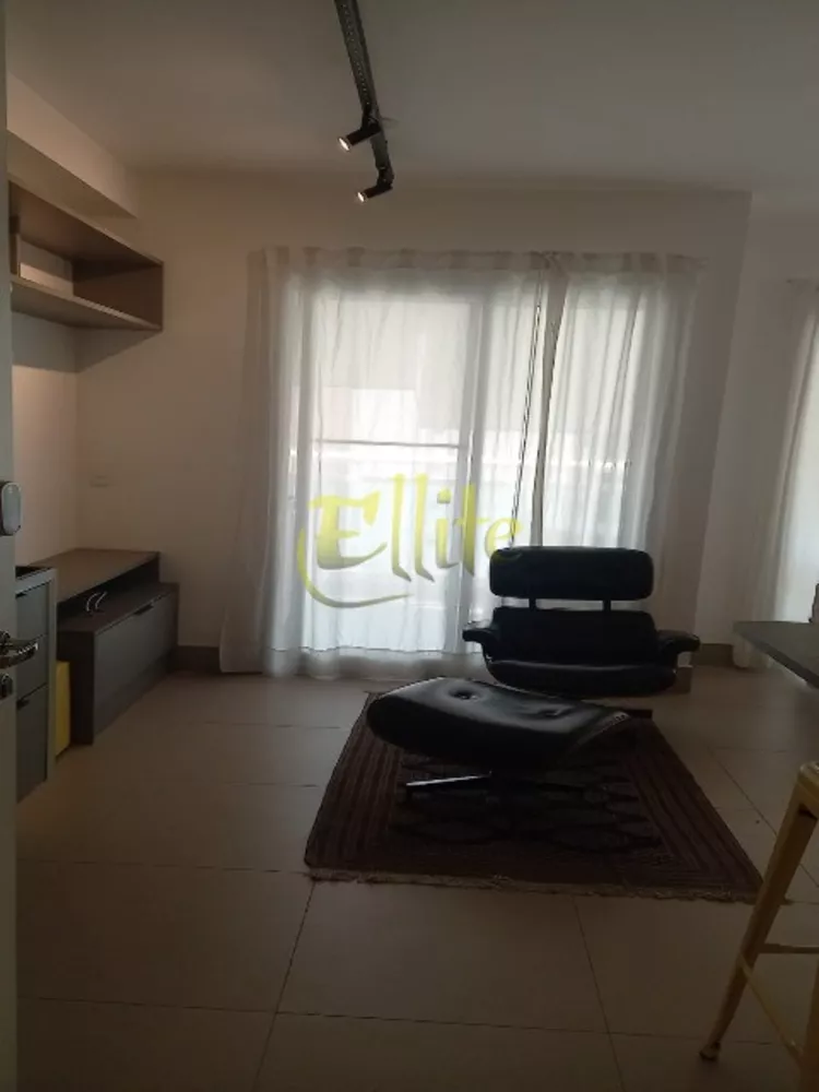 Apartamento à venda com 1 quarto, 33m² - Foto 2