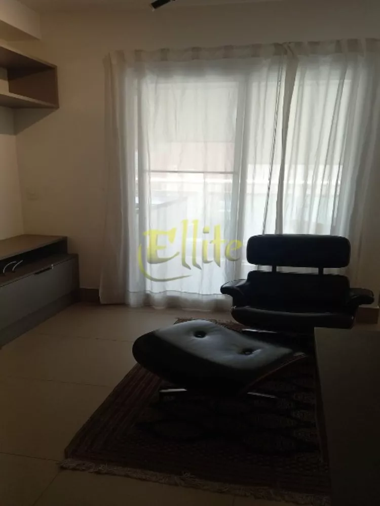 Apartamento à venda com 1 quarto, 33m² - Foto 1