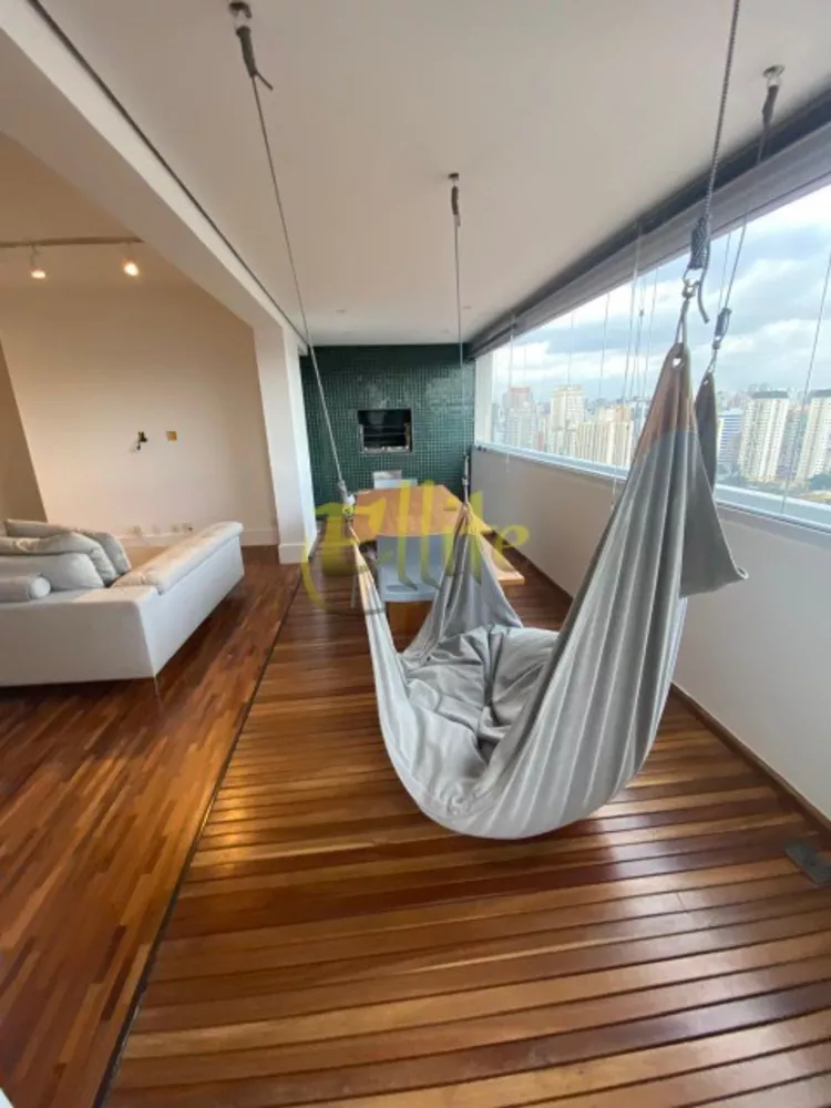 Apartamento para alugar com 3 quartos, 120m² - Foto 1