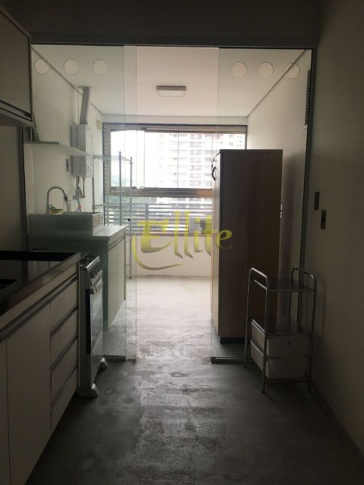 Apartamento para alugar com 1 quarto, 75m² - Foto 4