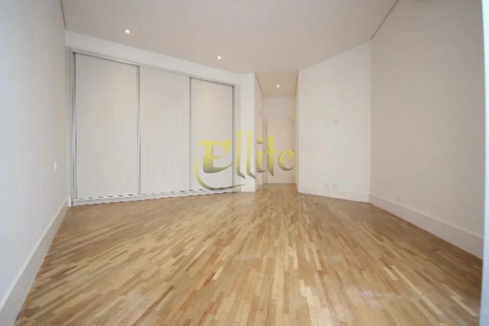 Apartamento, 3 quartos, 244 m² - Foto 10