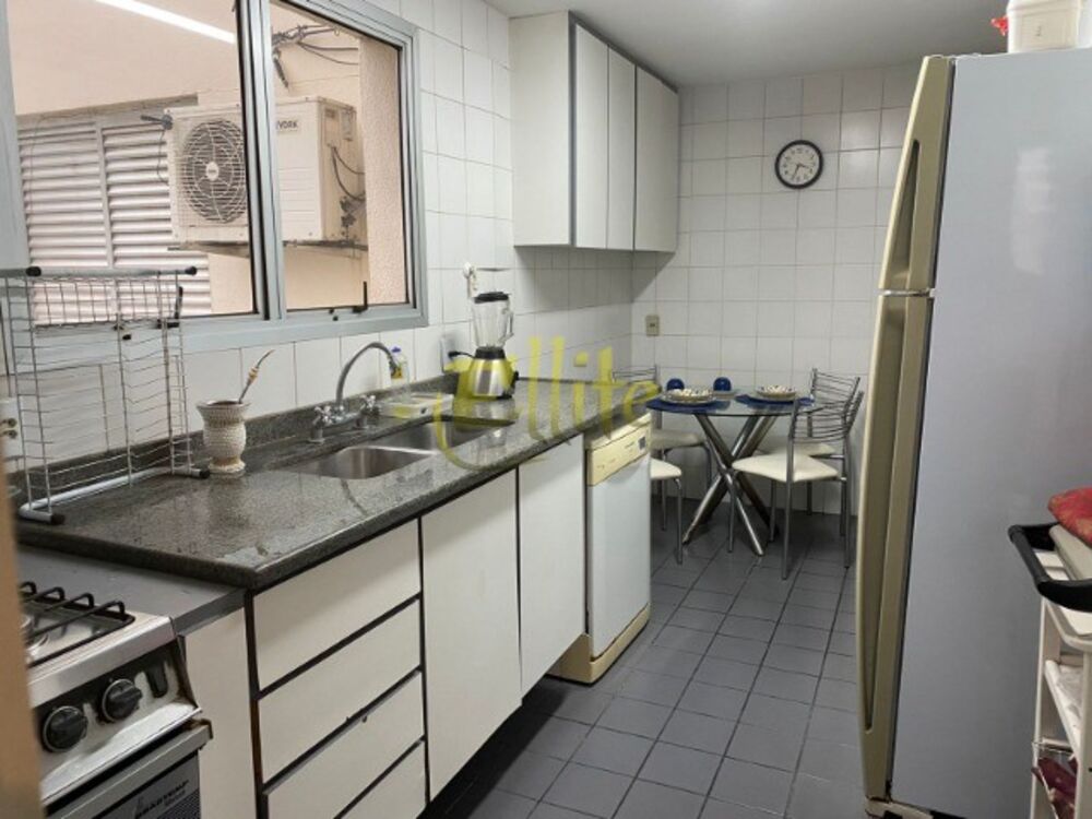 Apartamento à venda com 4 quartos, 150m² - Foto 3