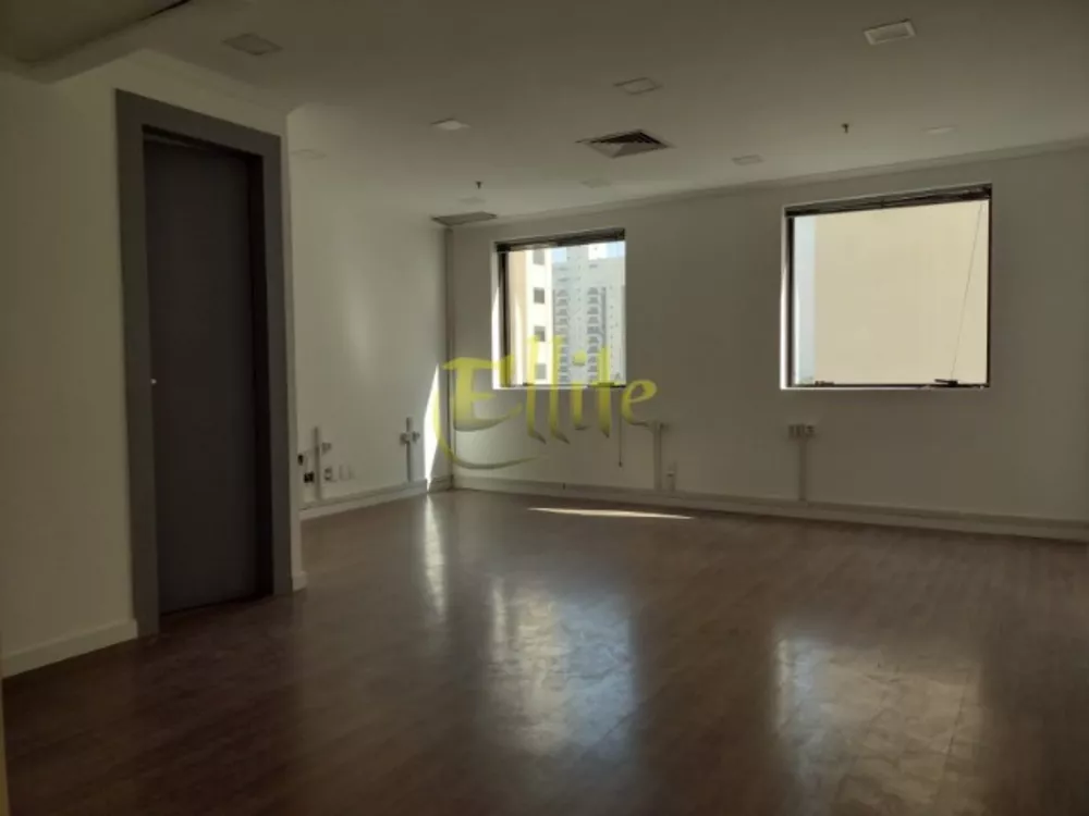 Conjunto Comercial-Sala à venda e aluguel com 2 quartos, 33m² - Foto 1