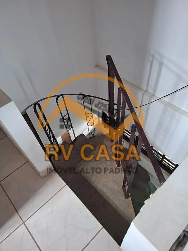 Casa, 3 quartos, 172 m² - Foto 2