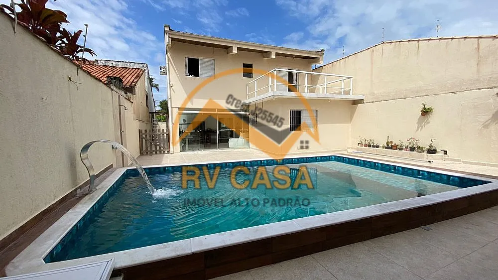 Casa, 3 quartos, 233 m² - Foto 1